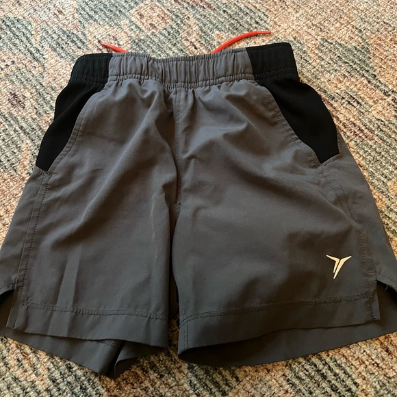 Old Navy Active Youth Shorts (size XS) - Picture 1 of 3